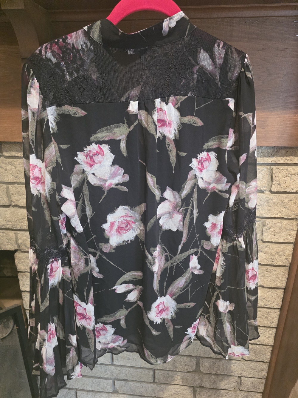 White House Black Market Black Floral Split-Neck Bell Sleeve Top - Picture 5 of 6